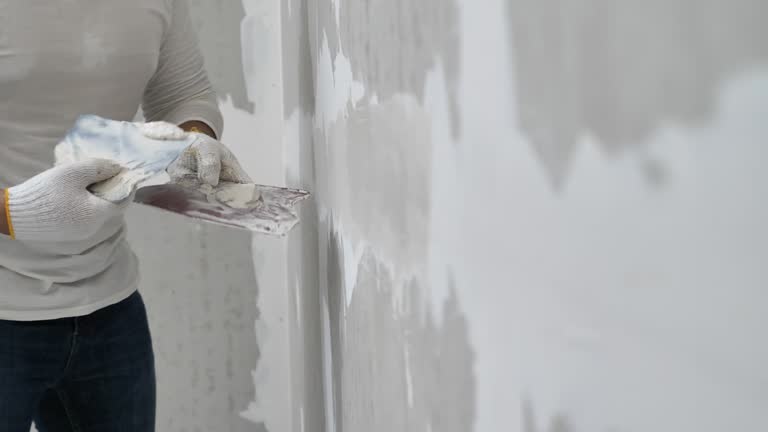 Wallpaper Removal and Painting in Fair Plain, MI